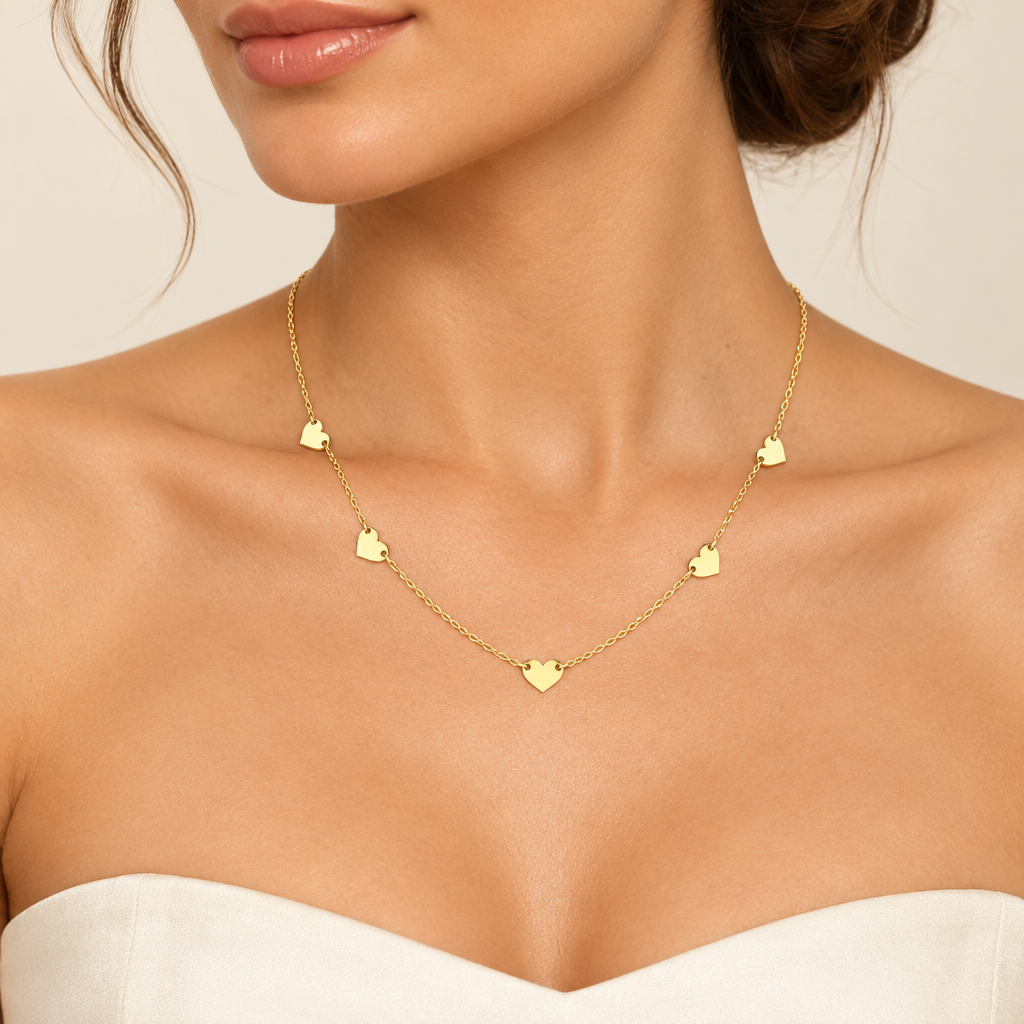 Girocollo rolo 5 cuori a lastra Alternati oro giallo 18kt 40-45cm indossato