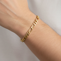 Bracciale figaro 3+1 vuoto oro giallo 18kt 4mm 19cm indossato