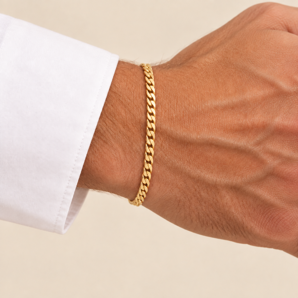 Bracciale maglia cubana vuoto oro giallo 18kt 20cm, sottile indossato