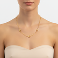 Girocollo cuori scatolati alternati Leggerezza oro giallo 18kt 45cm indossato