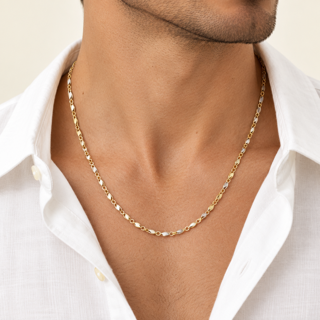 Catena con riportini vuota oro bianco e giallo 18kt 3mm 50cm indossato